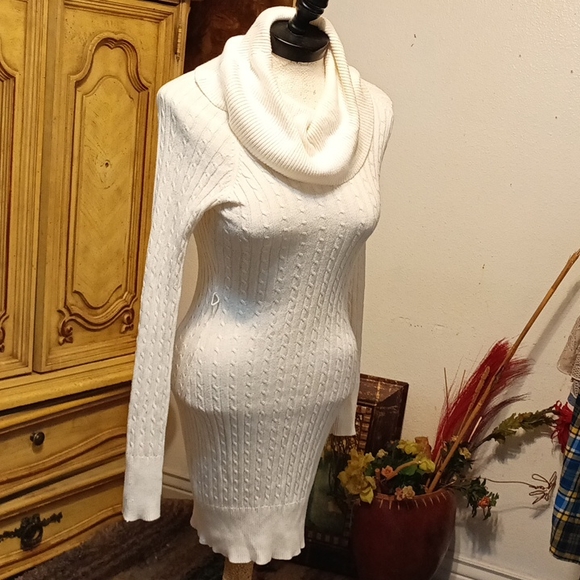 Womens Knit Crochet Sweater dress Swoop Scoop Cowl Turtle creamy Med 2b BEBE b1 - Picture 4 of 8